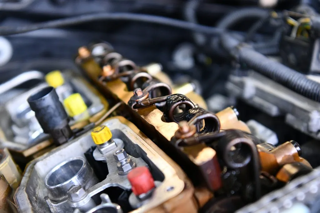 Odsłonięty mechanizm zaworowy silnika N20 w BMW F30