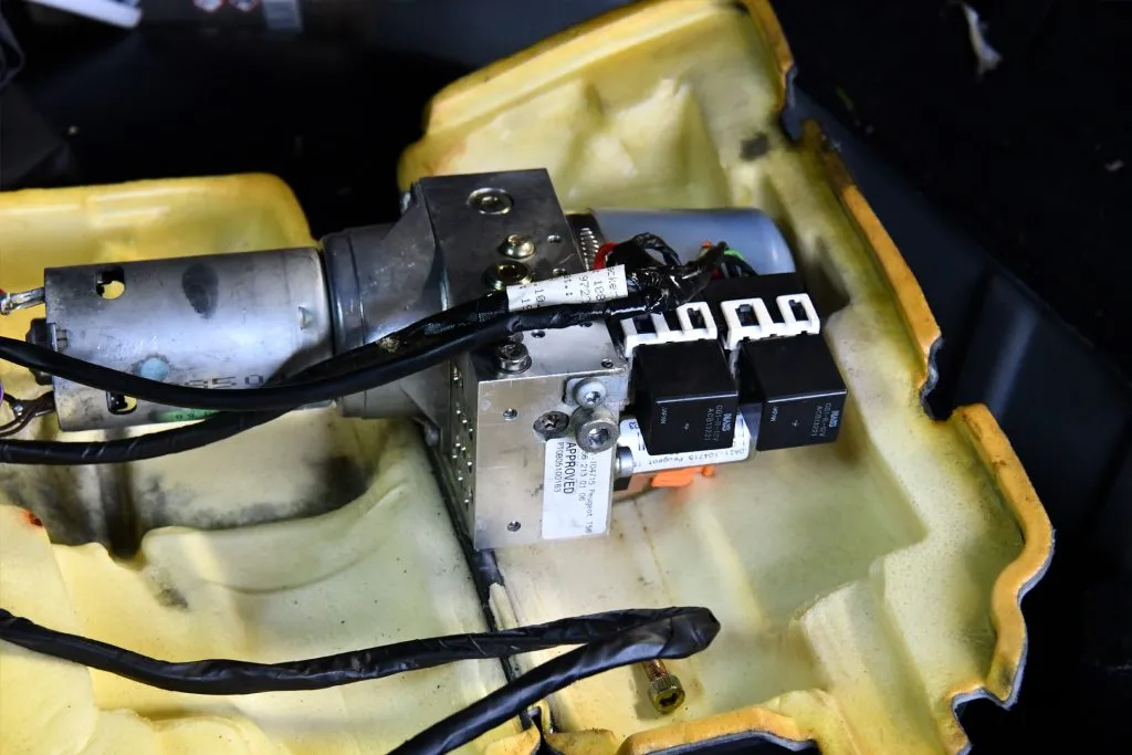 Pompa hydrauliczna składanego dachu Peugeota 307 CC