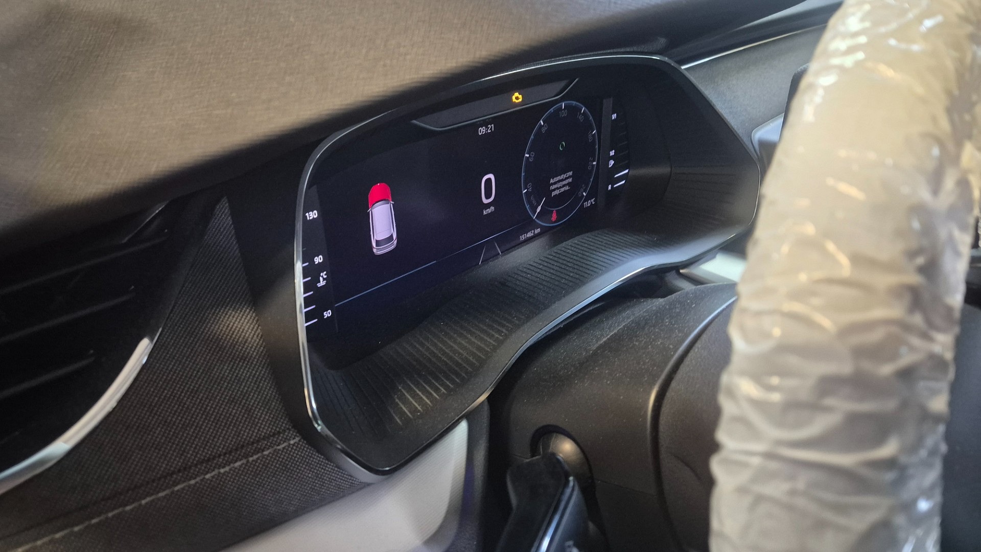 Komunikaty na desce rozdzielczej - SKODA OCTAVIA IV Combi