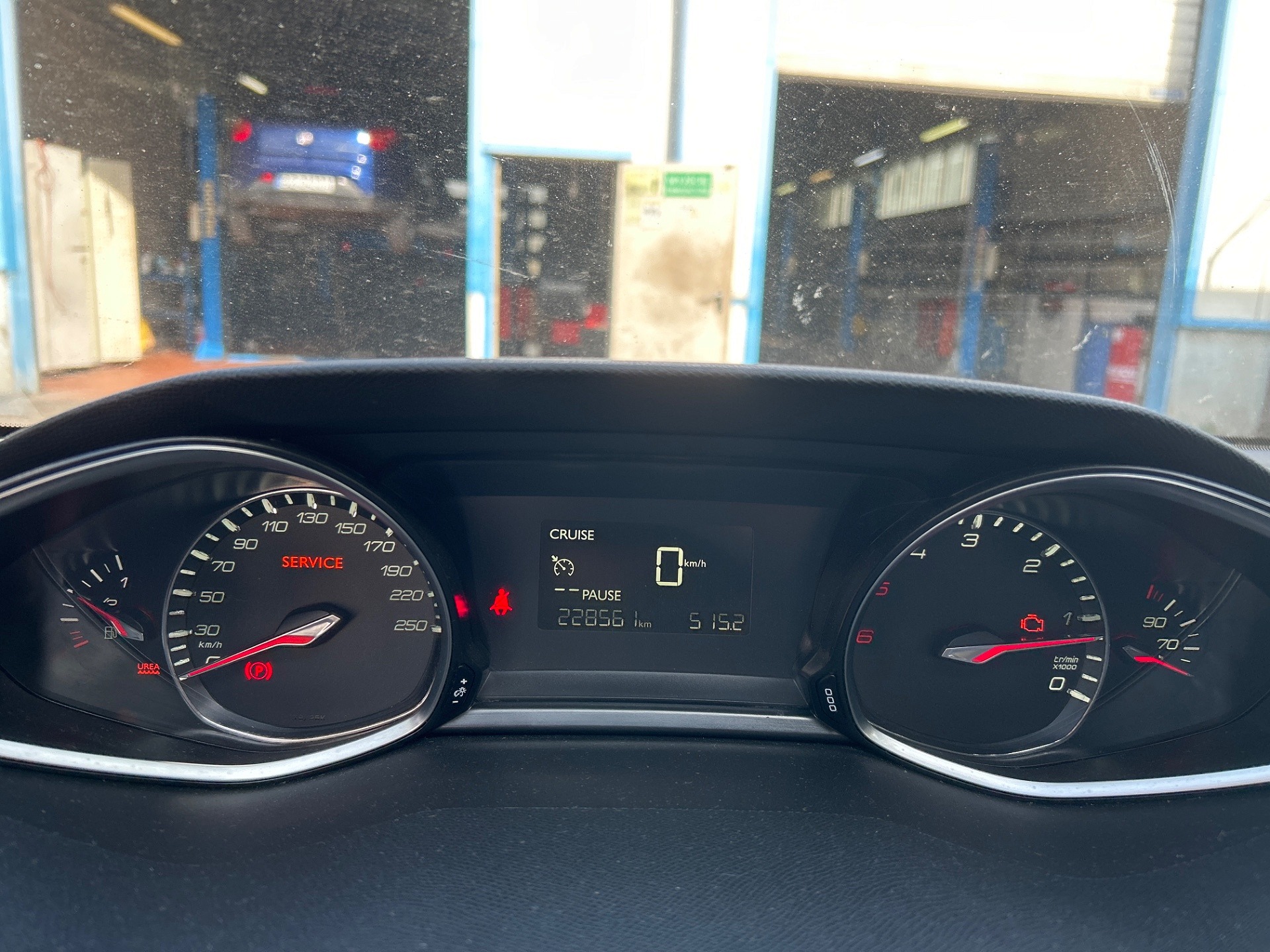 Wskazania deski rozdzielczej - PEUGEOT 308 SW II