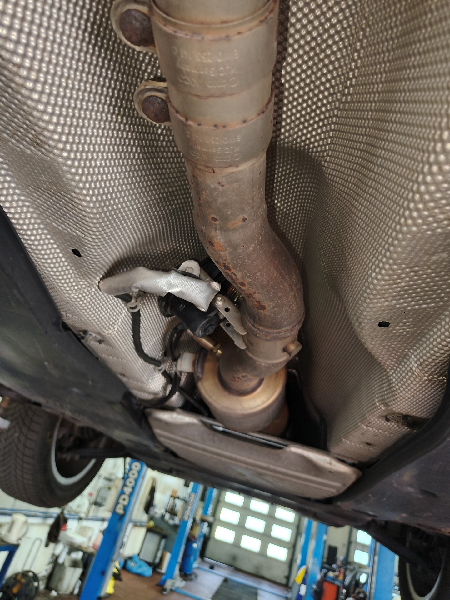 Stan wydechu - FORD TOURNEO CONNECT / GRAND TOURNEO CONNECT V761 nadwozie wielko