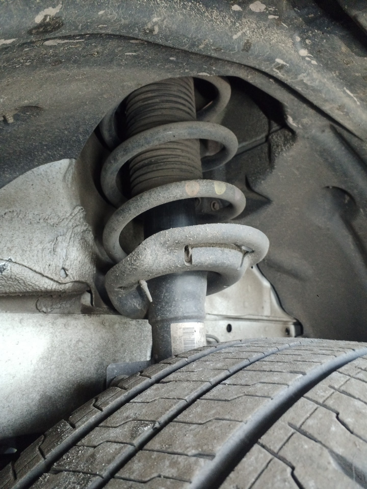 Amortyzatory na przedniej osi - FORD TRANSIT V363 Furgon