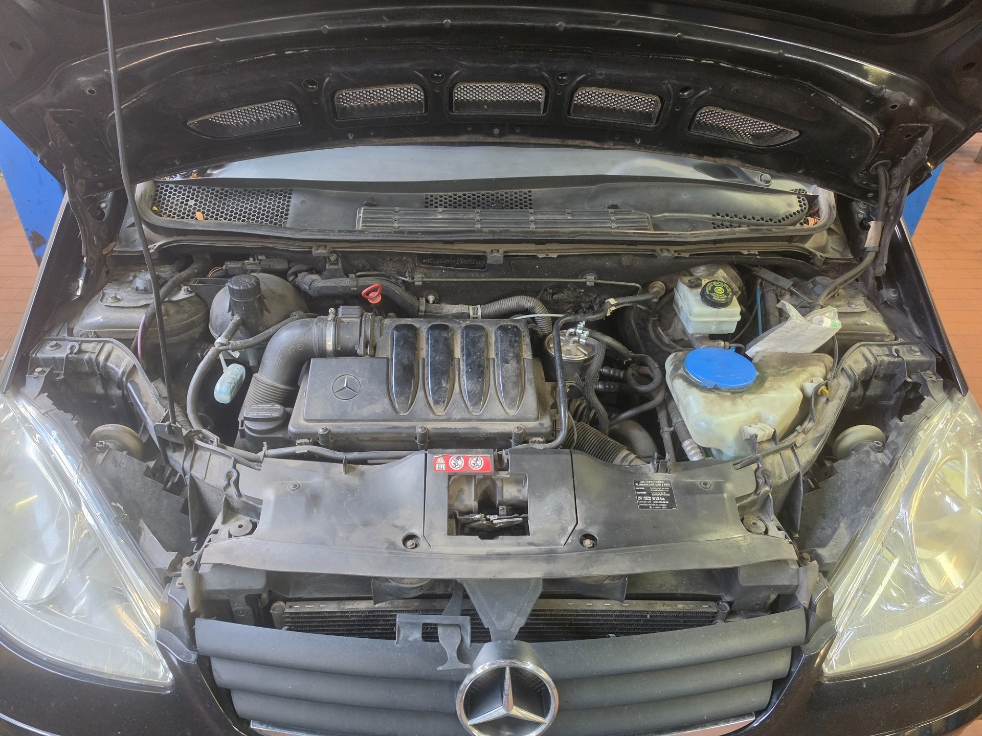 Sprawdzenie szczelności - MERCEDES-BENZ KLASA A