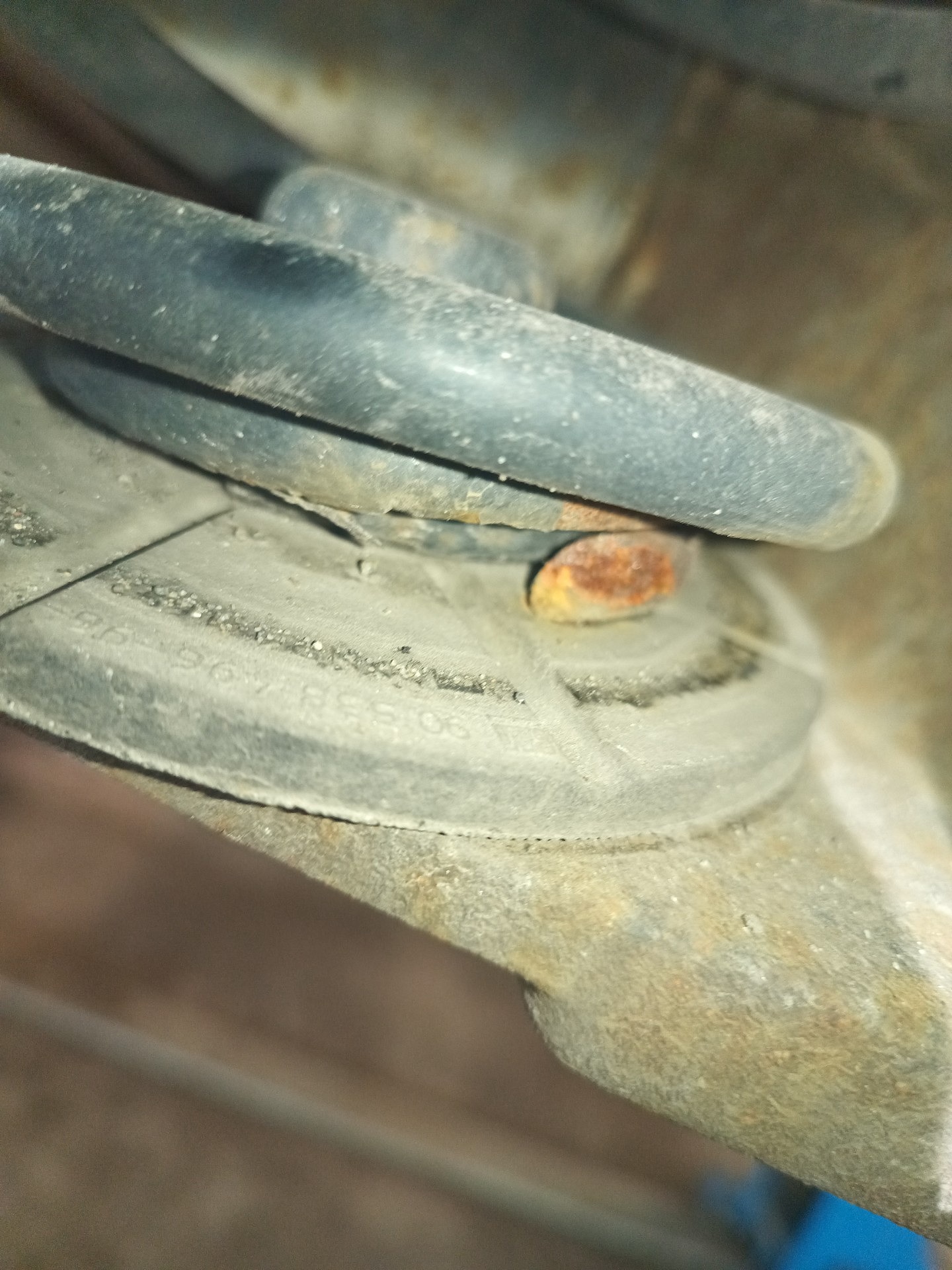 Stan tylnych sprężyn - OPEL ASTRA J