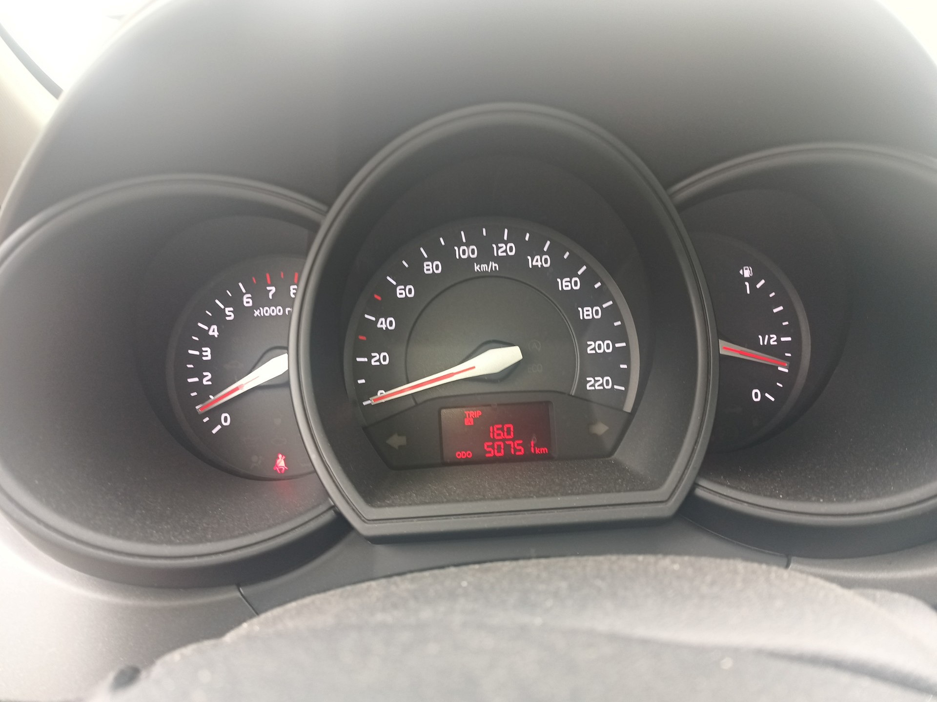 Komunikaty na desce rozdzielczej - KIA RIO III