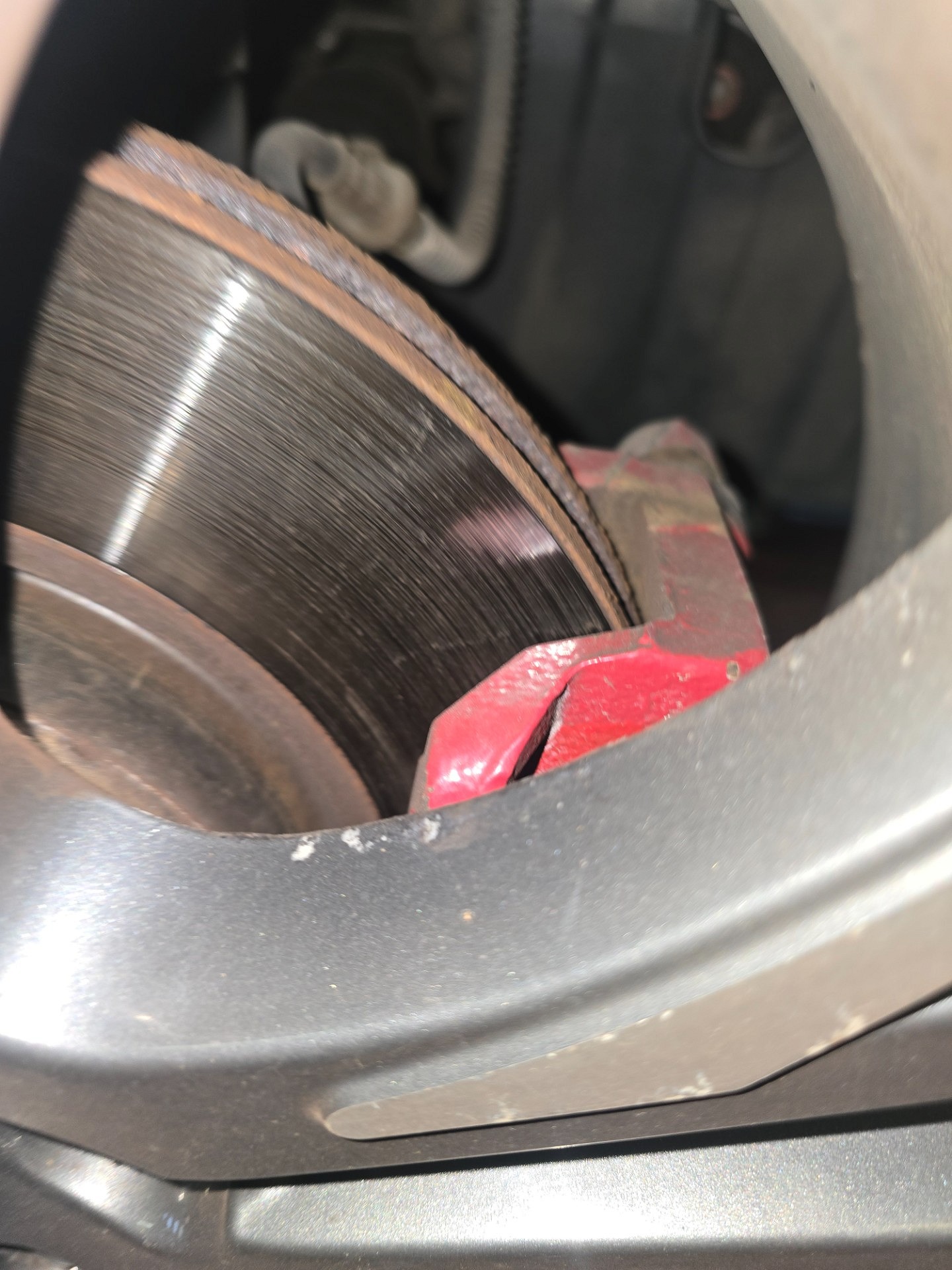 Stan klocków hamulcowych przedniej osi - KIA CEED