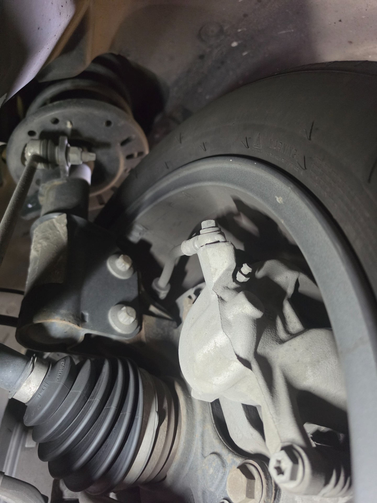 Przewody hamulcowe na przedniej osi - TOYOTA PROACE CITY VERSO nadwozie wielkoprzestrzenne