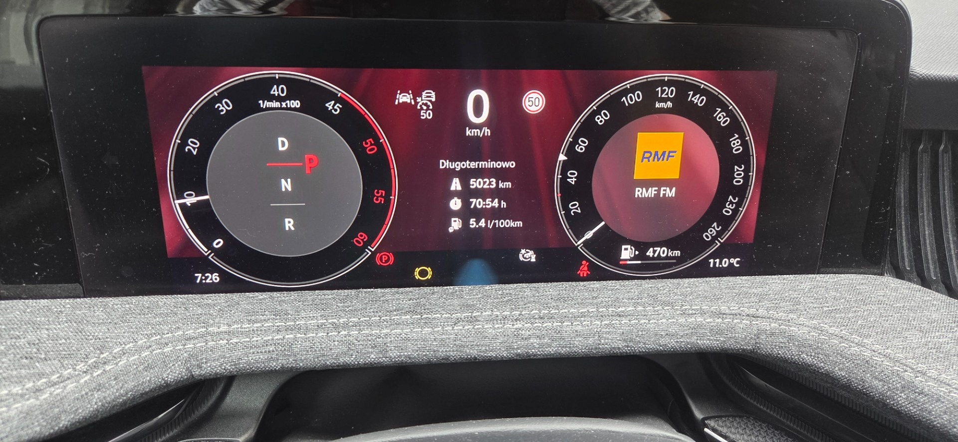 Komunikaty na desce rozdzielczej - SKODA SUPERB IV