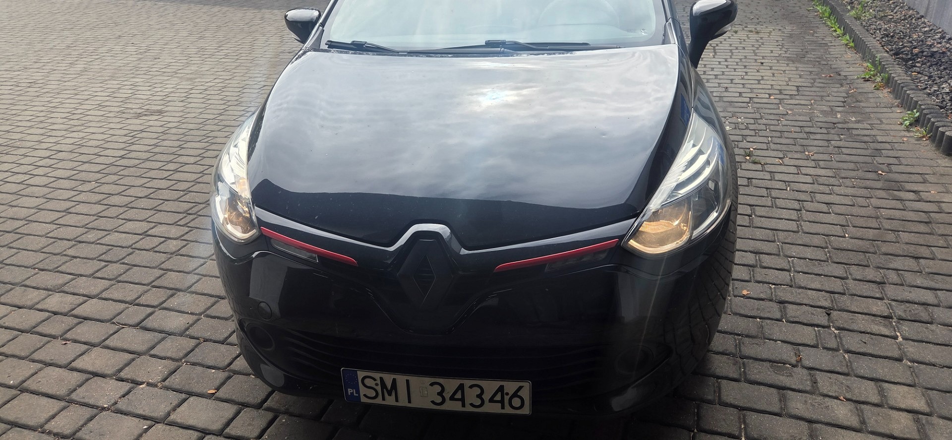 Światła z przodu - RENAULT CLIO IV