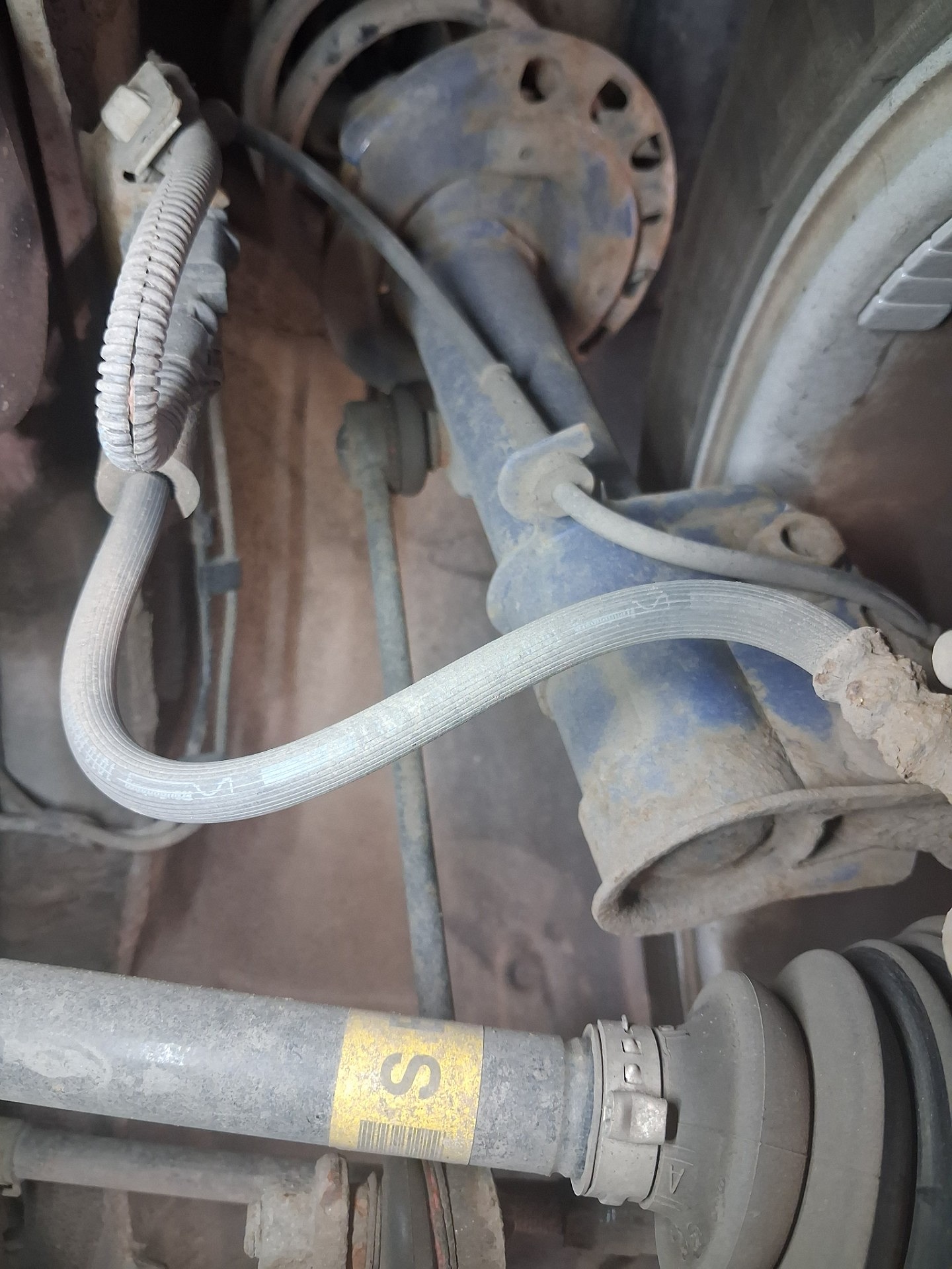 Przewody hamulcowe na przedniej osi - OPEL MERIVA A nadwozie wielkoprzestrzenne