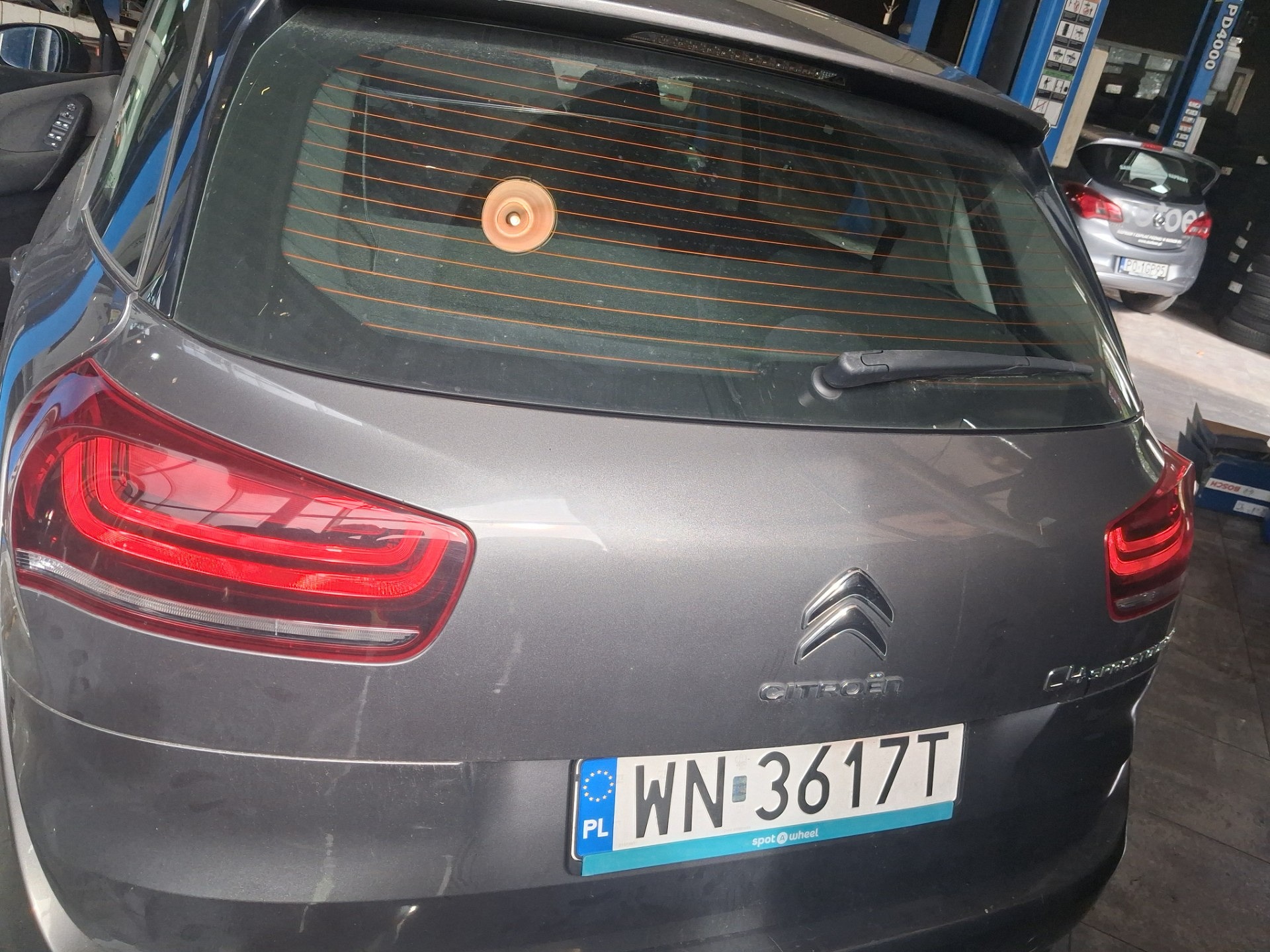 Tylne oświetlenie zewnętrzne - CITROËN C4 III