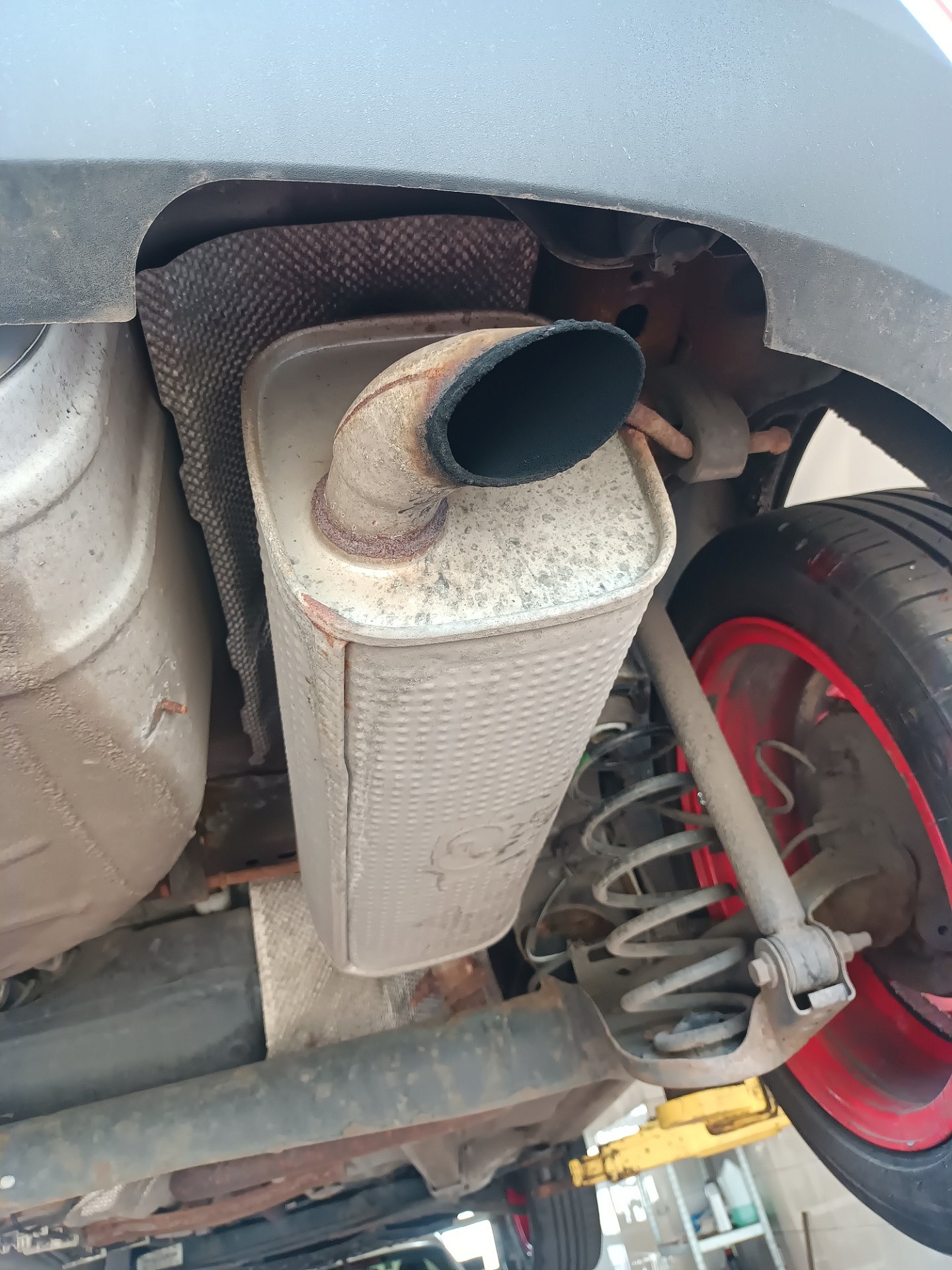 Stan układu wydechowego - FORD FIESTA VI