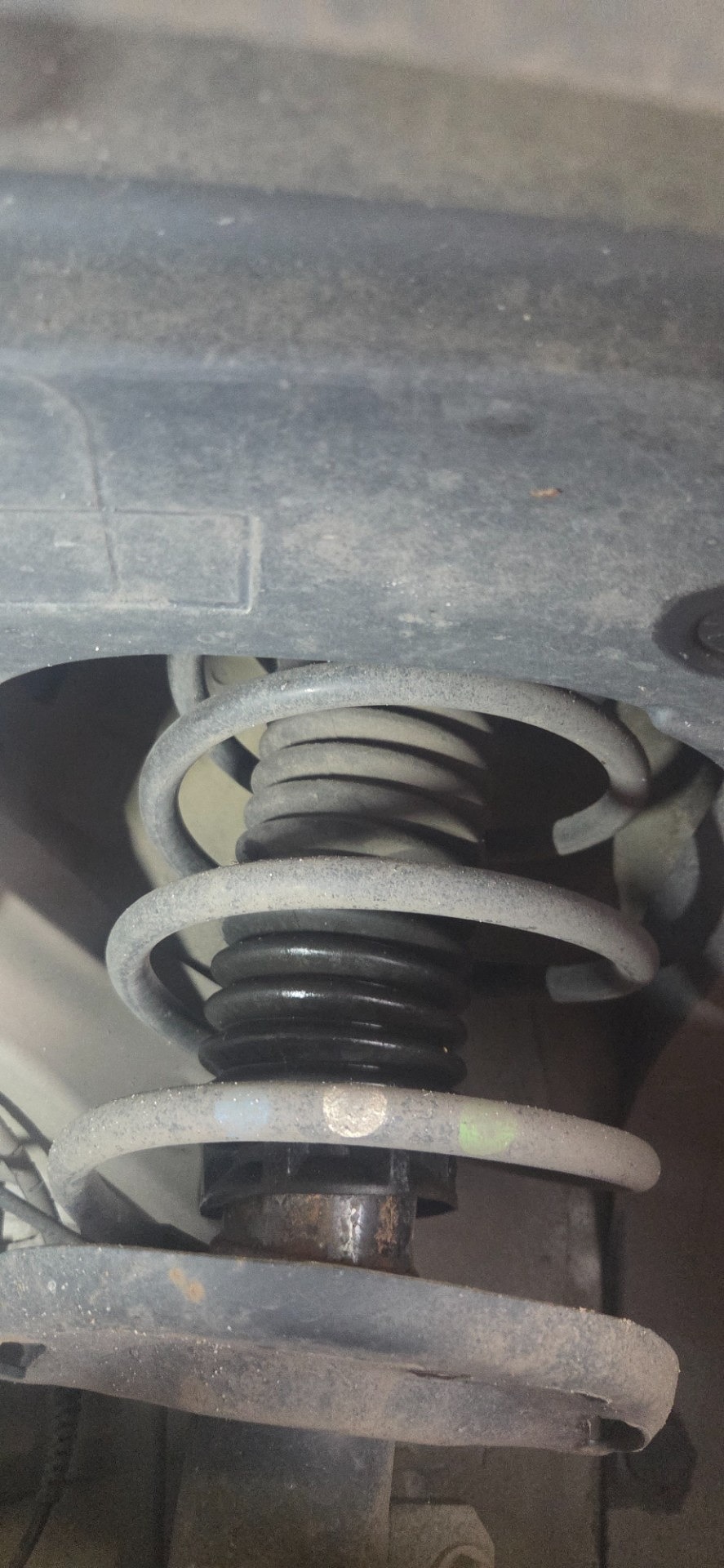 Sprężyny na przedniej osi - CITROËN C3 III