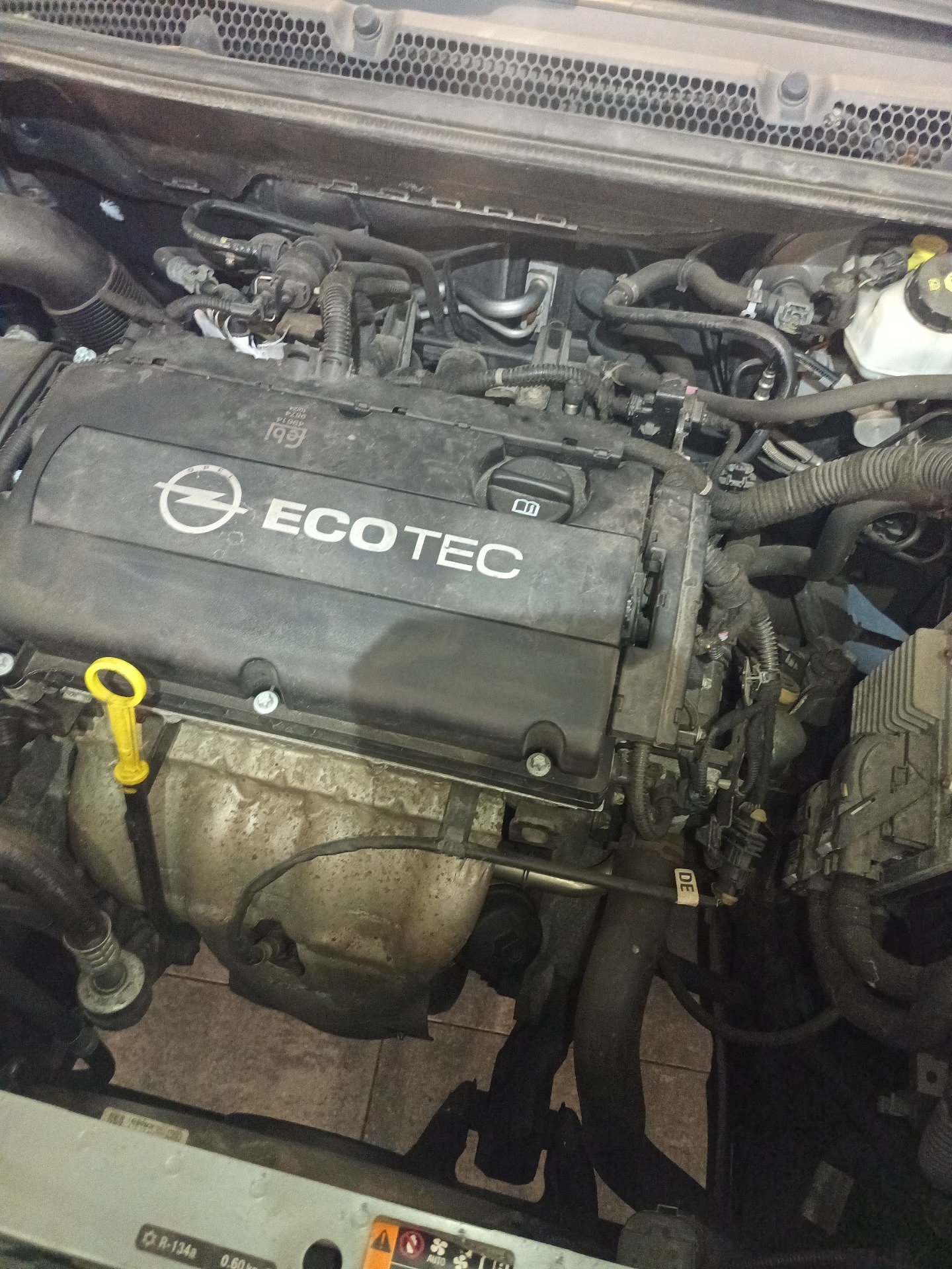 Kontrola szczelności - OPEL ASTRA J