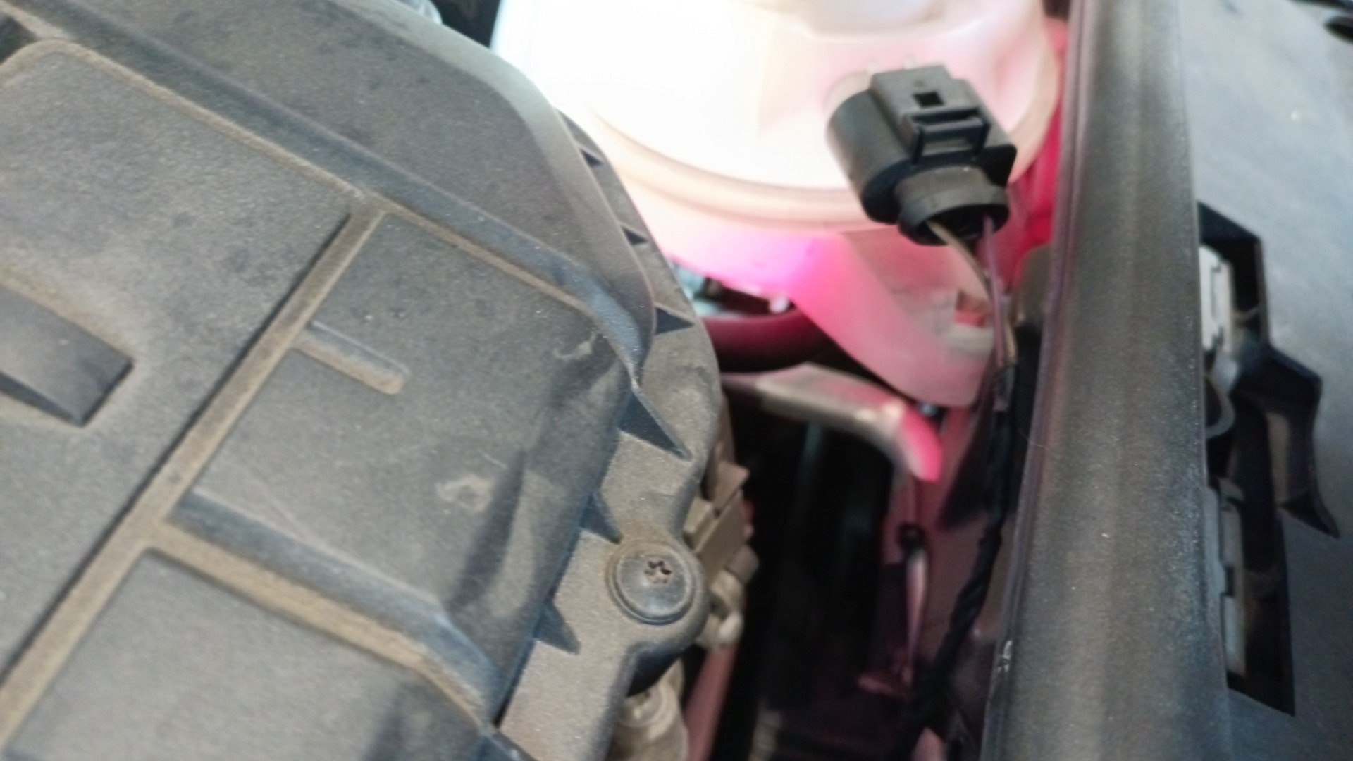 Poziom płynu chłodniczego - VW UP!