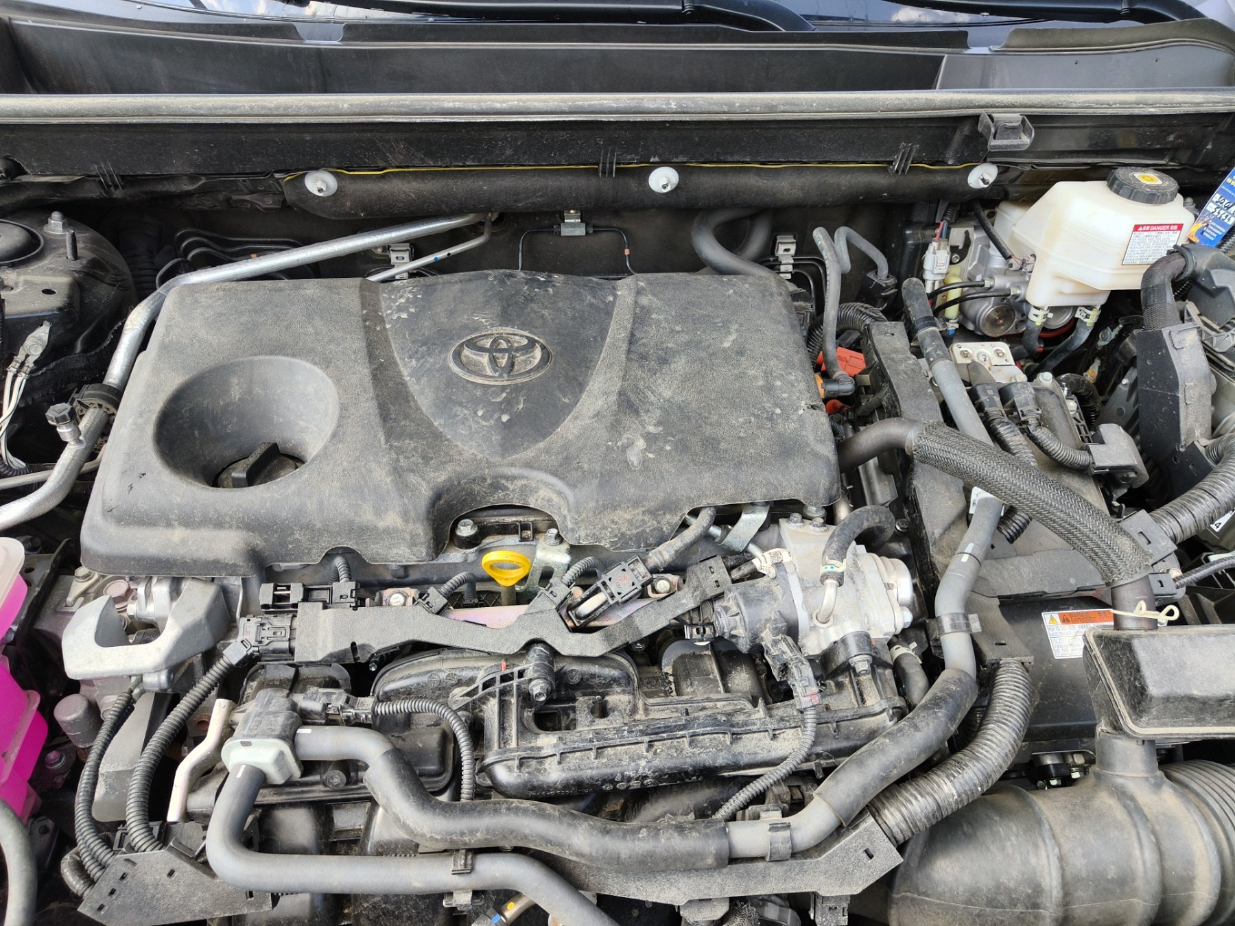 Sprawdzenie szczelności - TOYOTA RAV 4 V