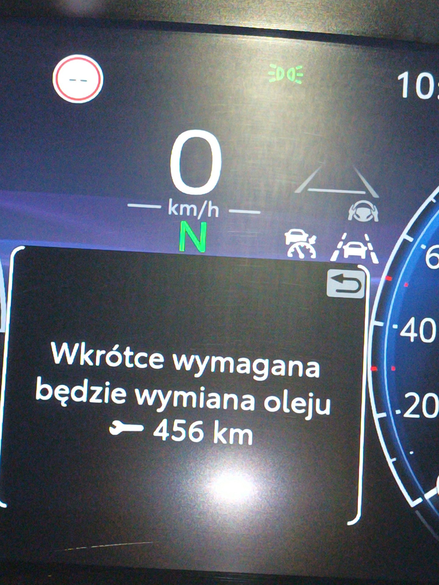 Komunikaty na desce rozdzielczej - TOYOTA COROLLA Kombi