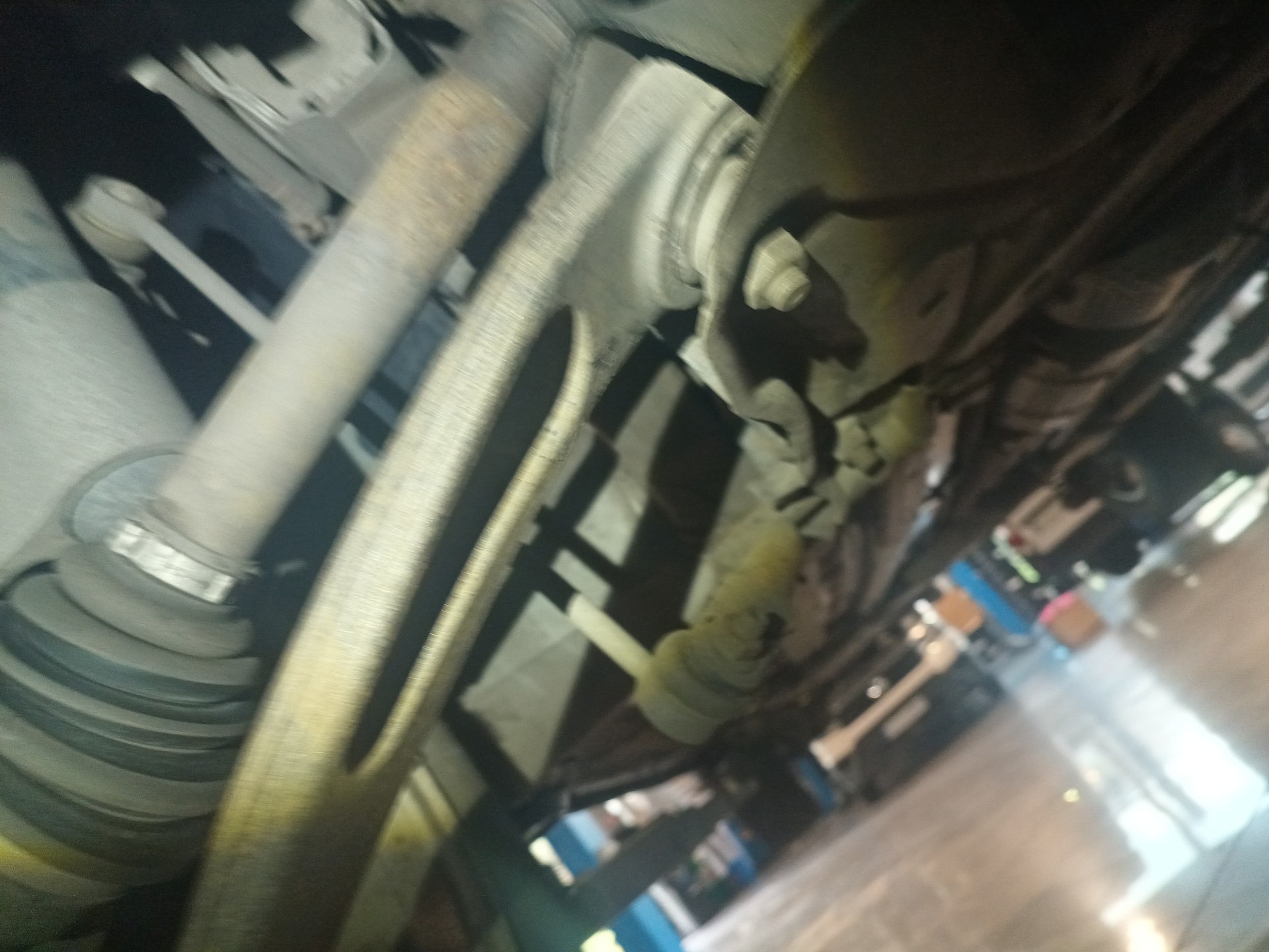 Zawieszenie: przednia oś - PEUGEOT 307 SW