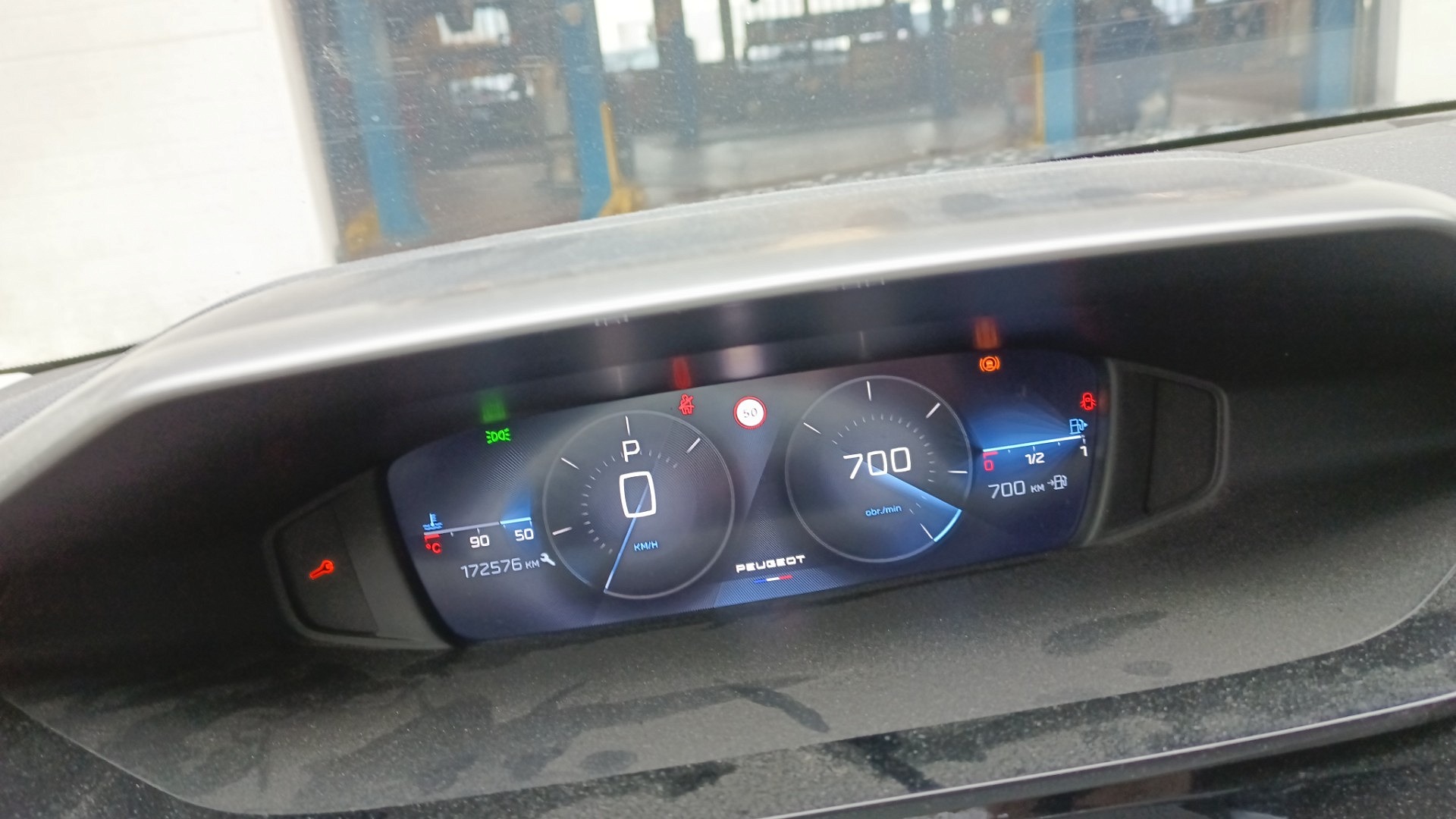 Wskazania deski rozdzielczej - PEUGEOT 308 SW III