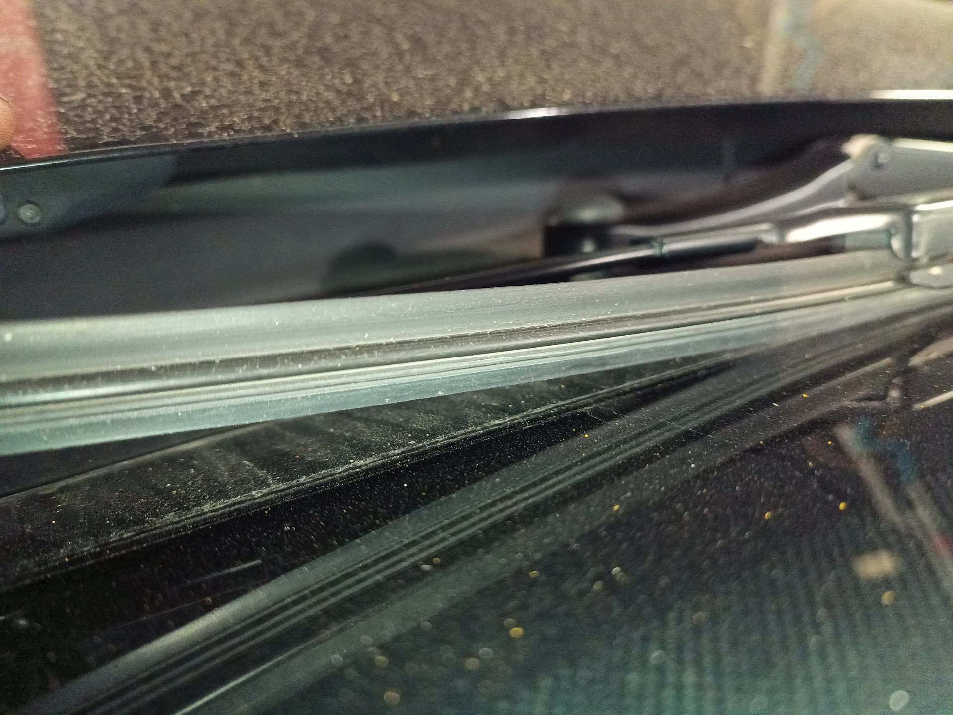 Pióra wycieraczek przód - VW PASSAT B8