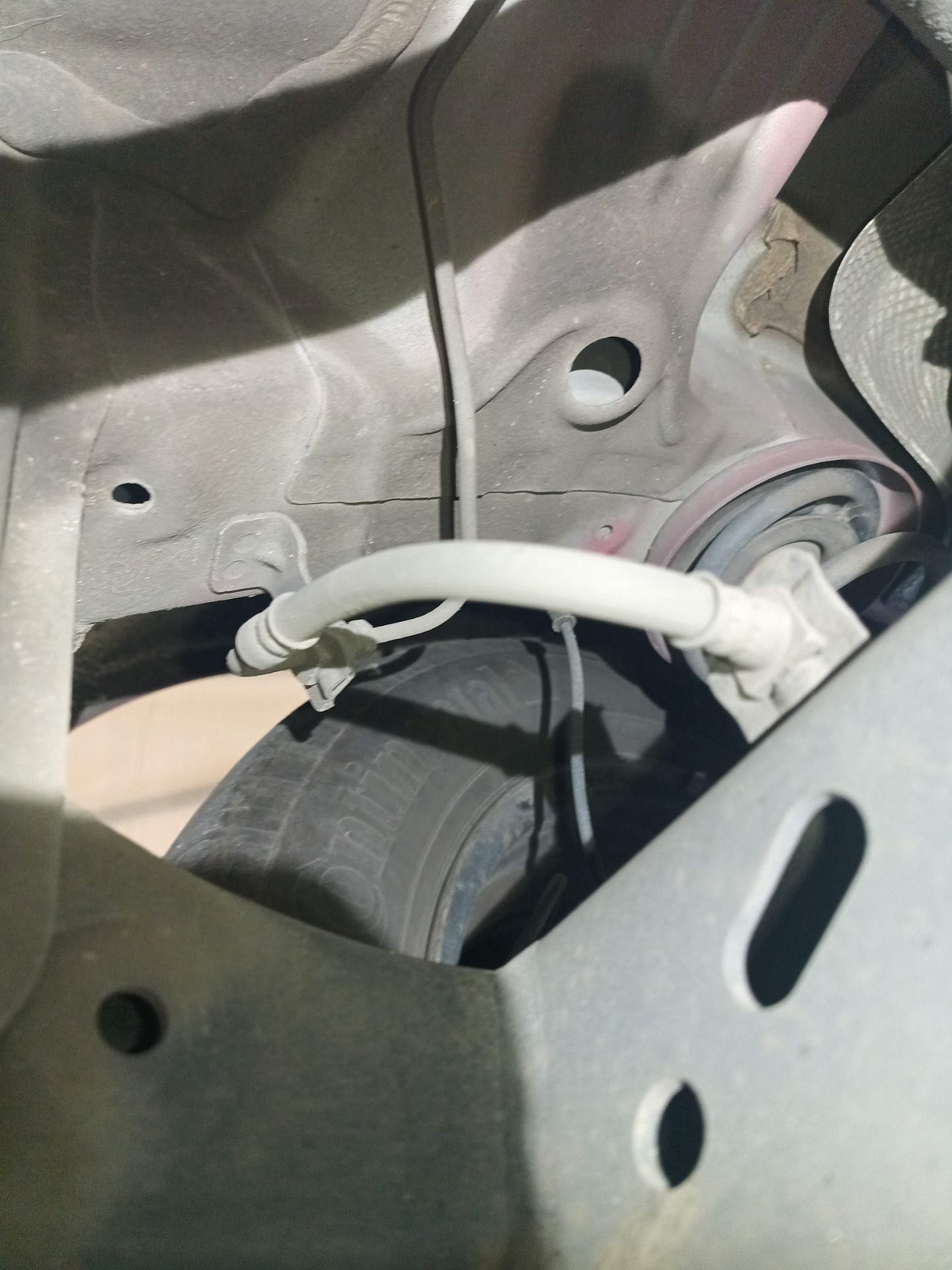 Tylne przewody hamulcowe - HYUNDAI i10 III
